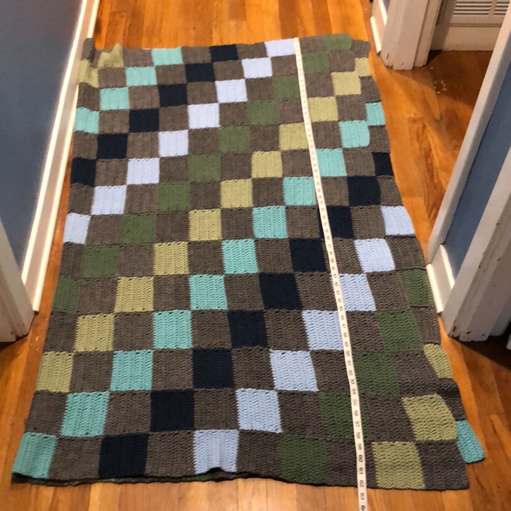 Crochet Blanket Checker Pattern - Picture 3 of 7